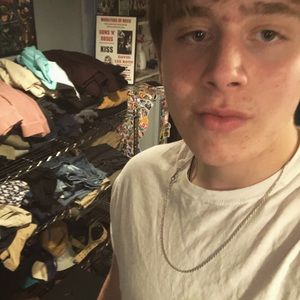 Meet your Posher, Brock